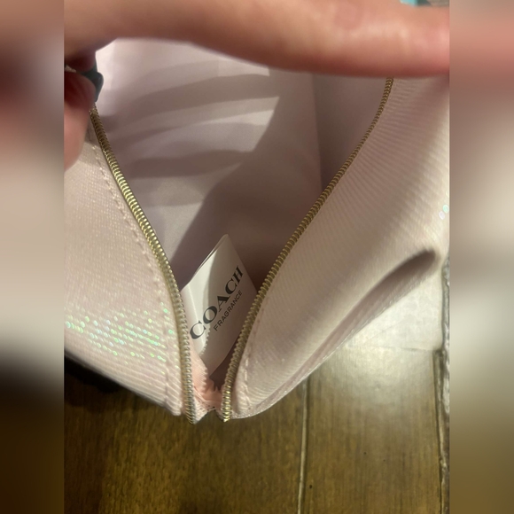 Light pink glitery Coach bag - Picture 15 of 16